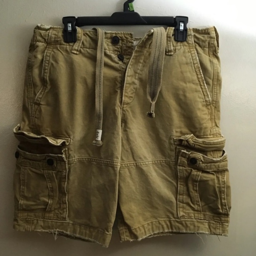 ABERCROMBIE & FITCH Men’s Cargo Shorts Size 32 Brown Distressed Button Fly